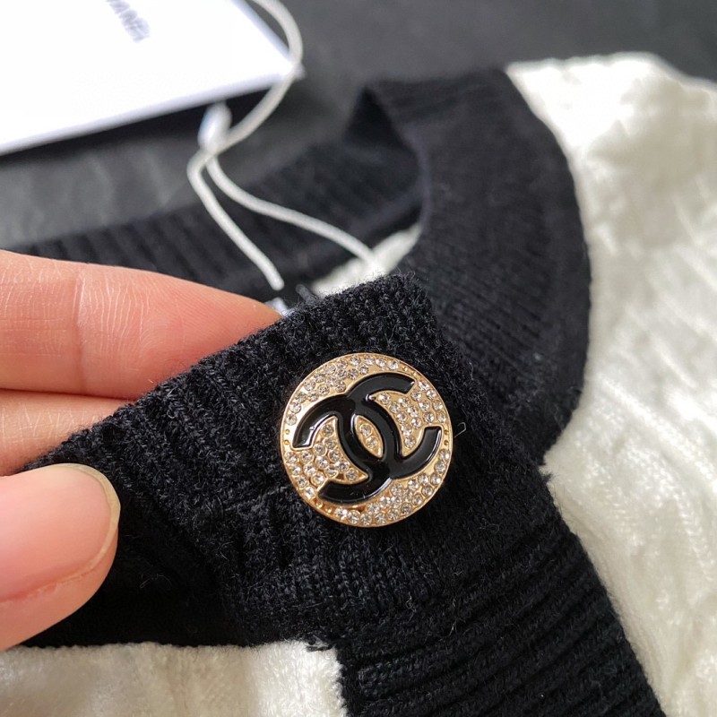 Chanel Knit Cardigan