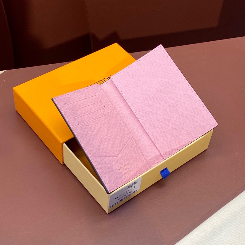 LV Passport Holder (2023 X'mas Edition)