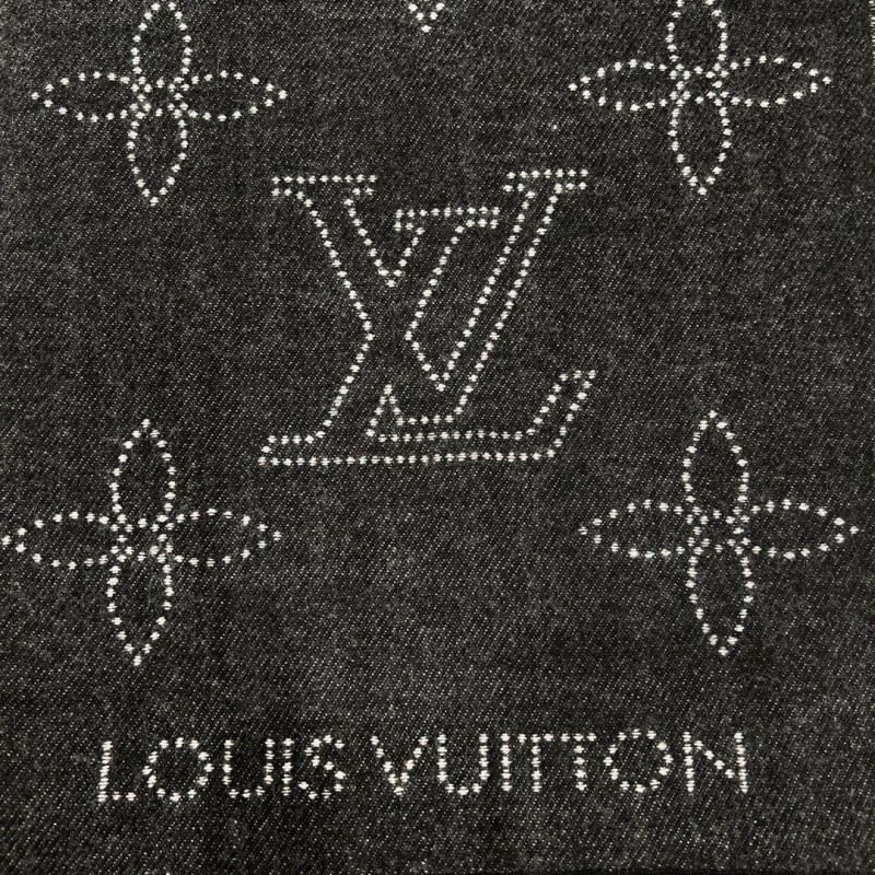 LV Scarf