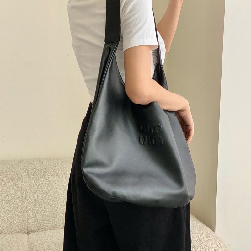 MiuMiu Hobo