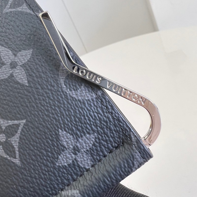 LV Pince Wallet