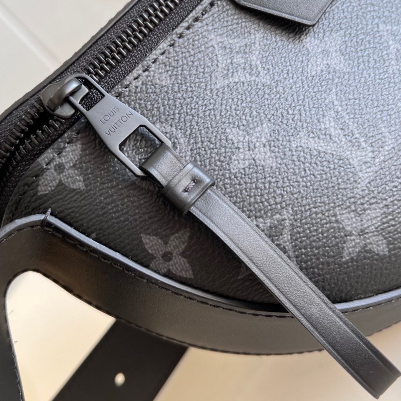 LV Moon Crossbody 斜挎包