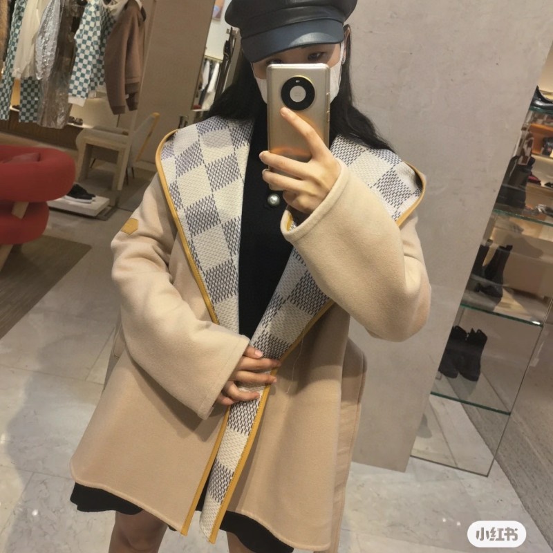 LV Coat