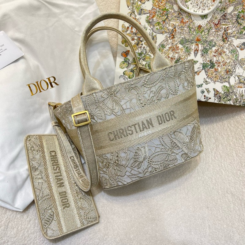 Dior 菜篮子 (X’mas Edition)