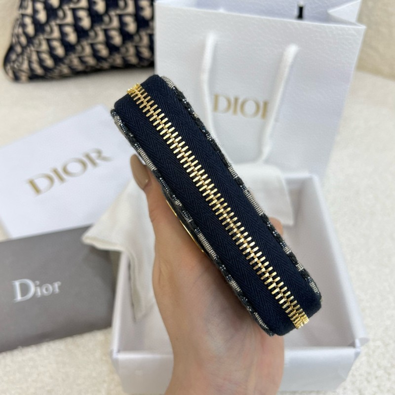 Dior 30 Montaigne Wallet