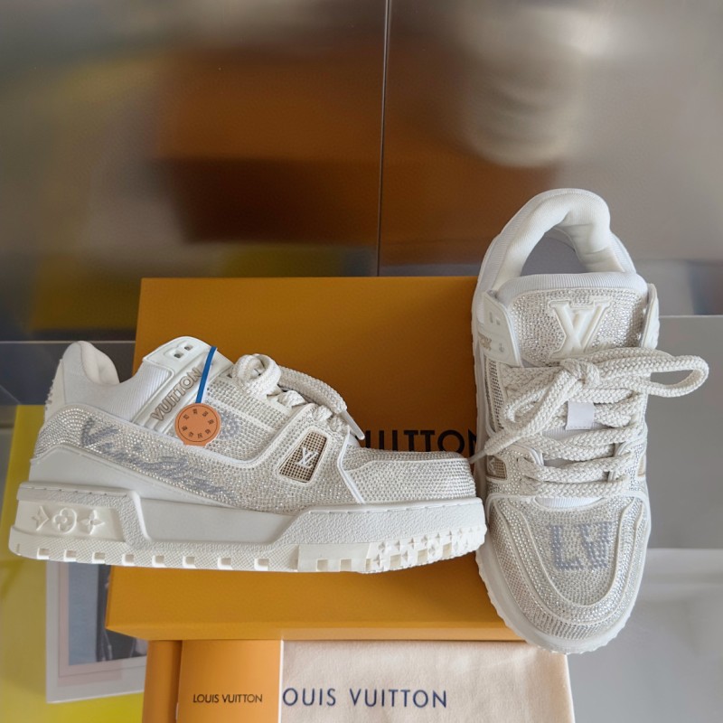 Lv Trainer