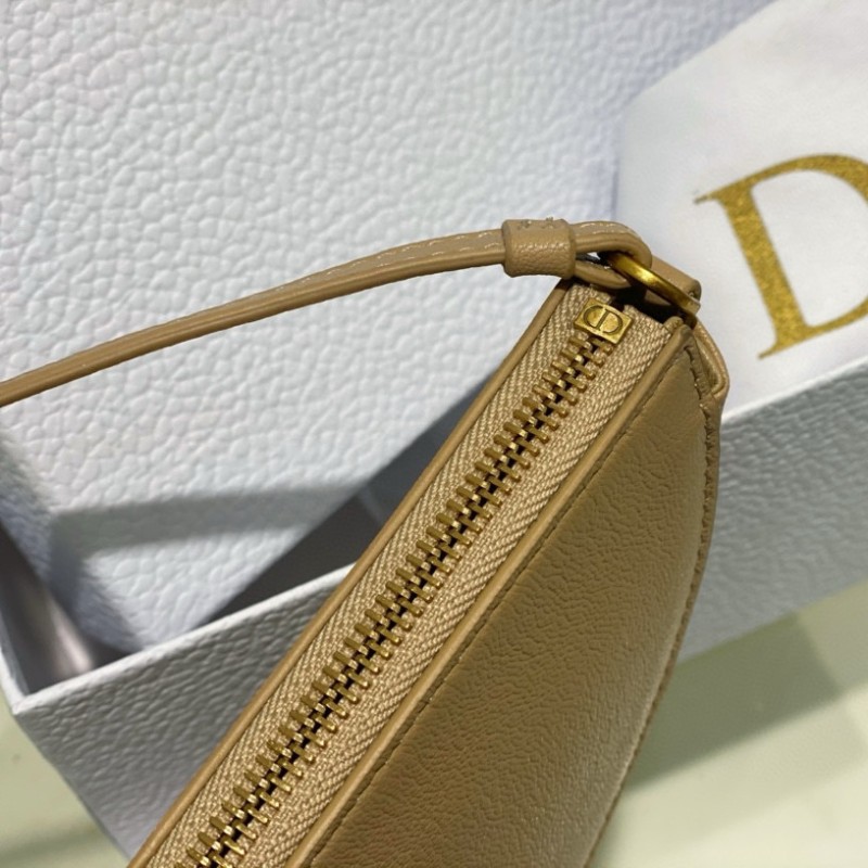 Dior 马鞍包