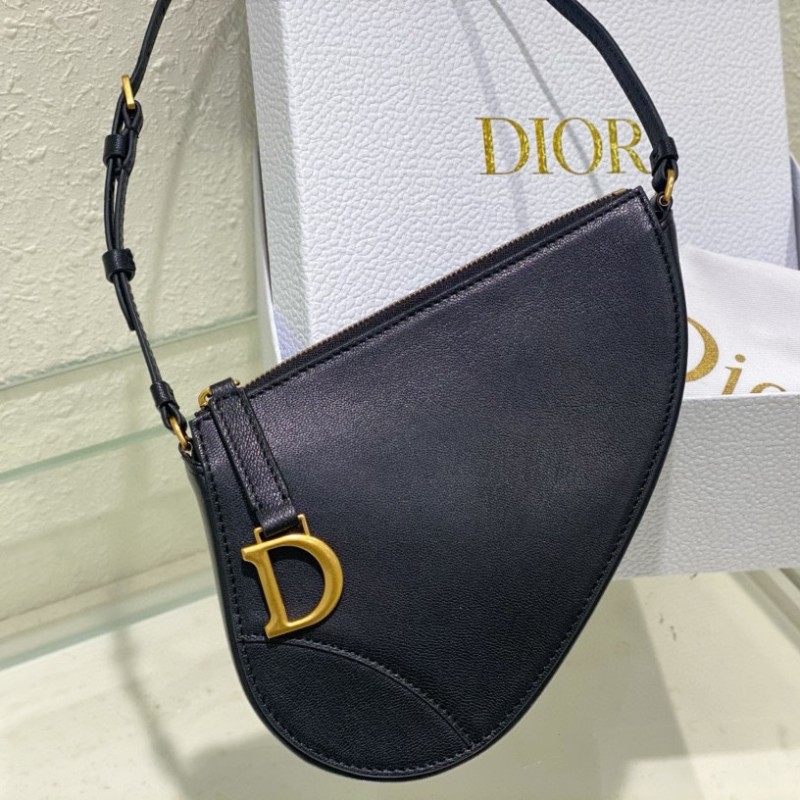 Dior 马鞍包