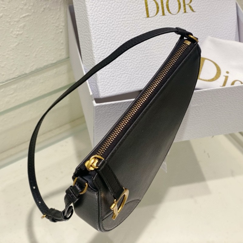 Dior 马鞍包