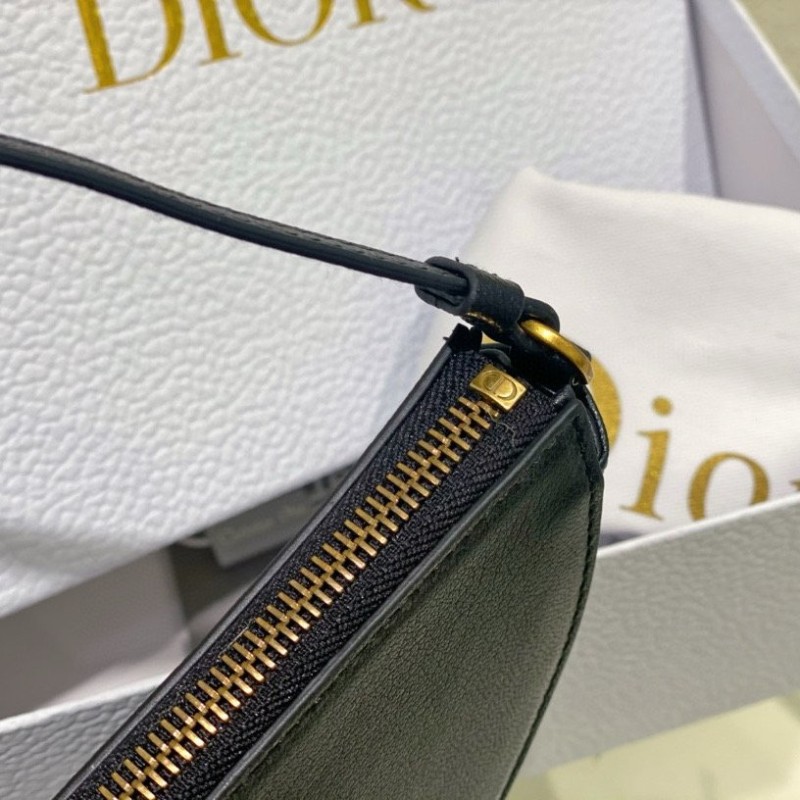 Dior 马鞍包