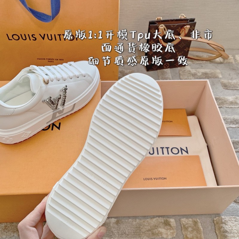 LV Unisex Time Out Sneaker