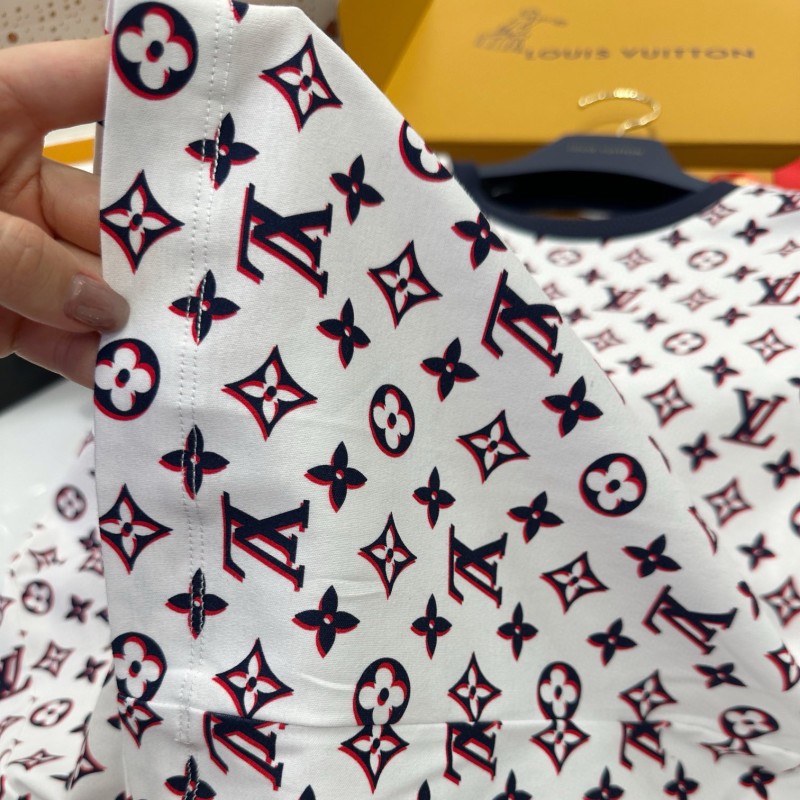 LV Tee