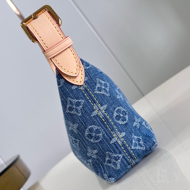 LV Hills Pochette