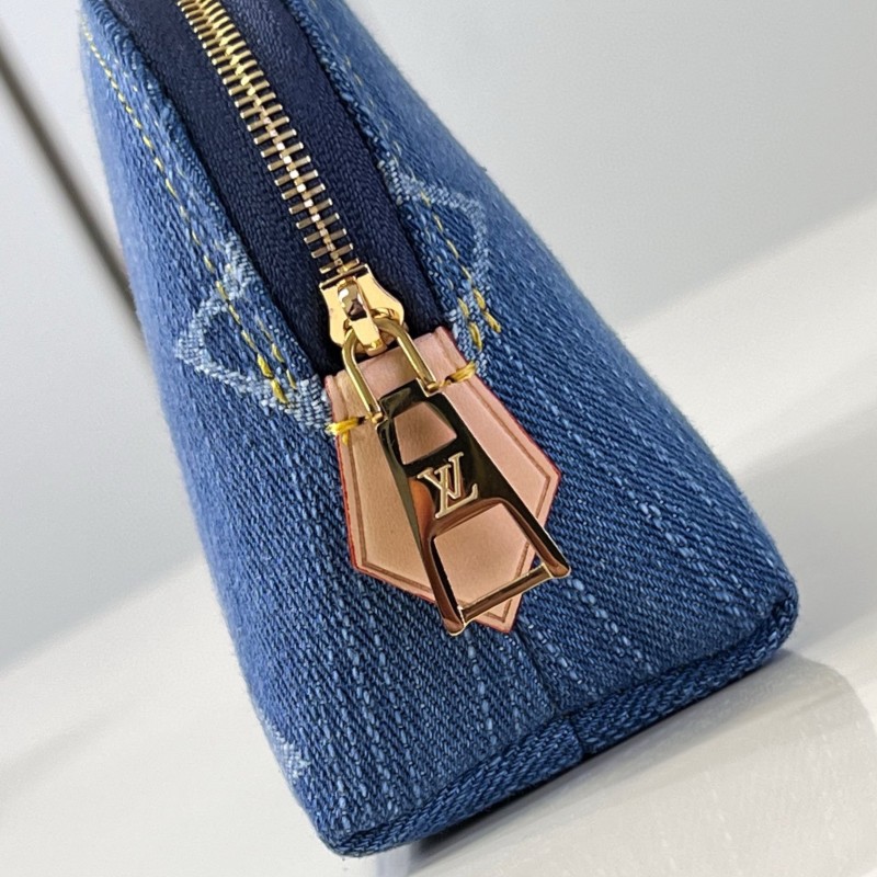 LV Pochette Cosmetique 