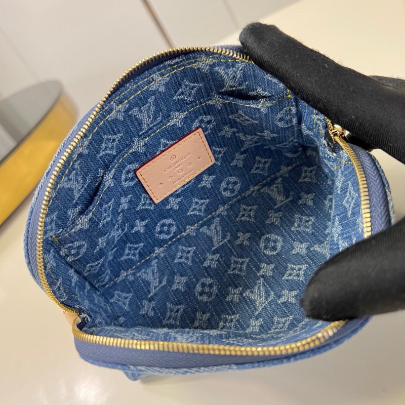 LV Pochette Cosmetique 