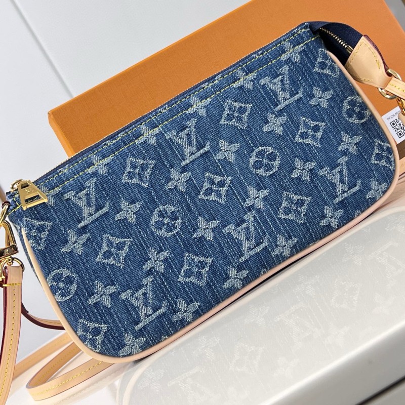 LV Pochette Accessoires