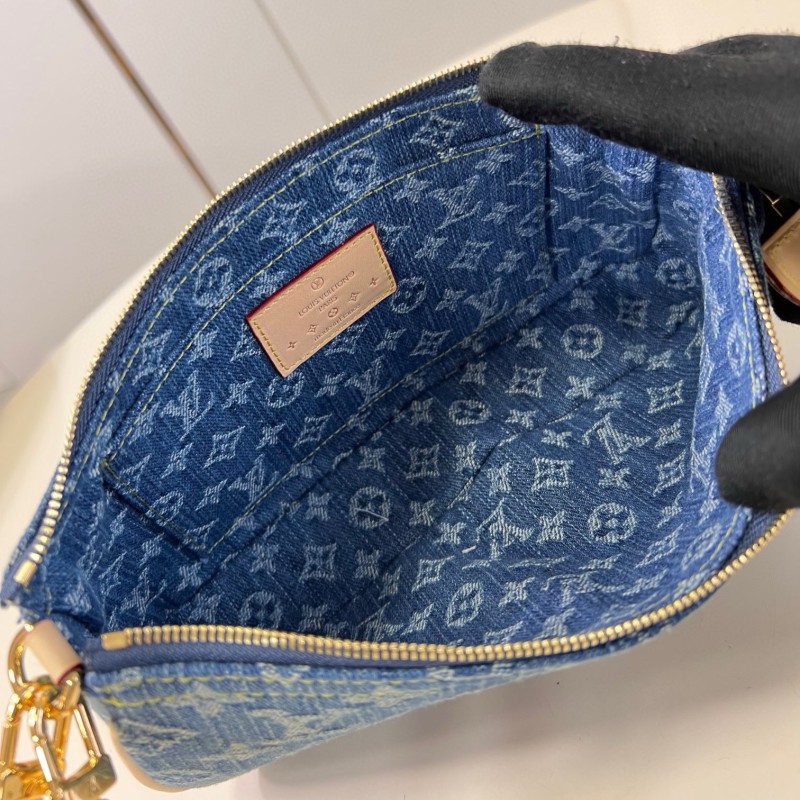 LV Pochette Accessoires