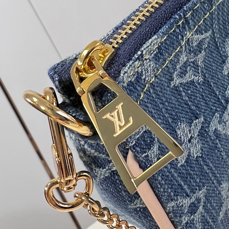 LV Mini Pochette Accessoires