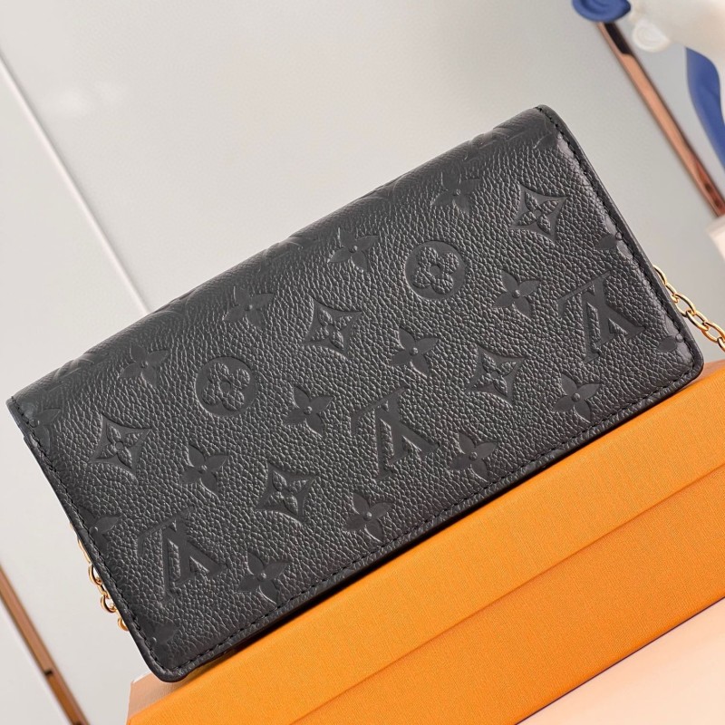 LV Wallet On Chain Lily