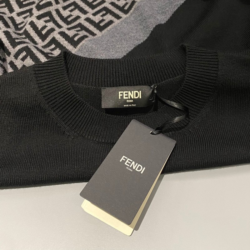 Fendi Unisex Sweater