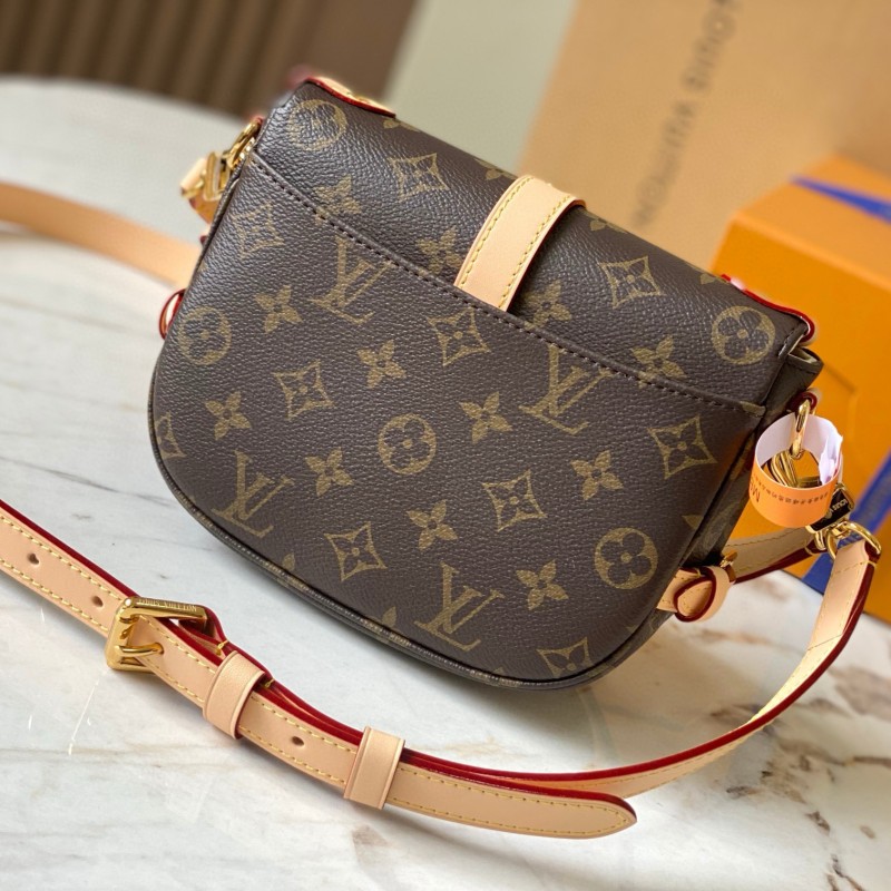 LV Saumur BB 