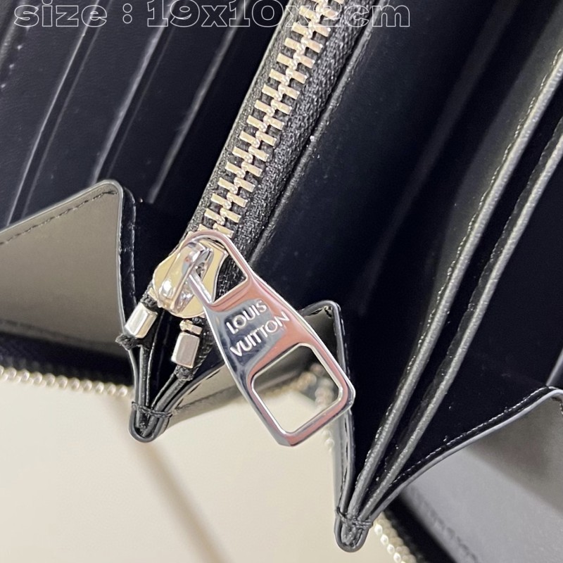 Lv Long Wallet