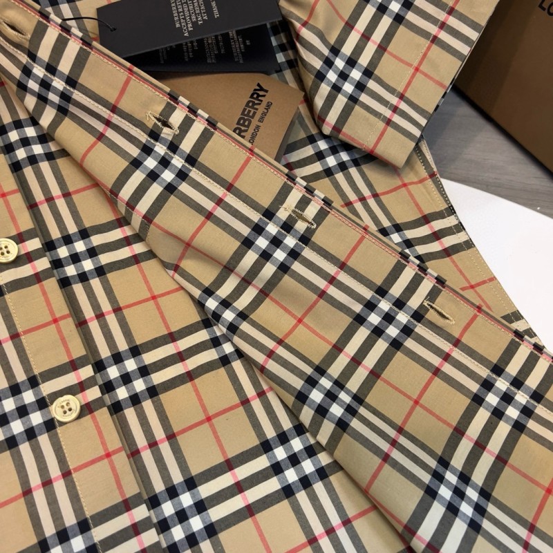 Burberry Unisex Shirt