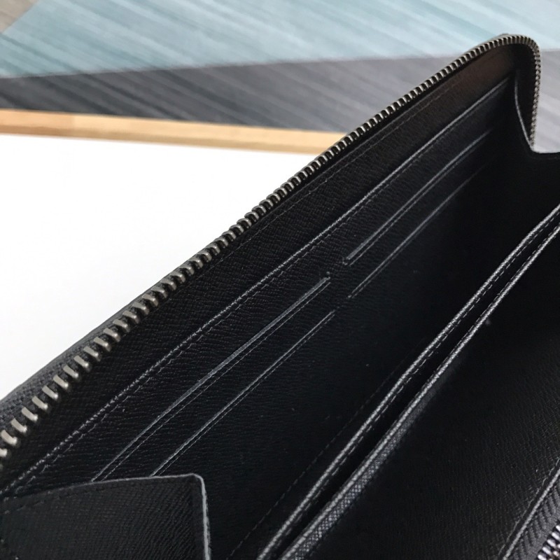 LV Long Wallet