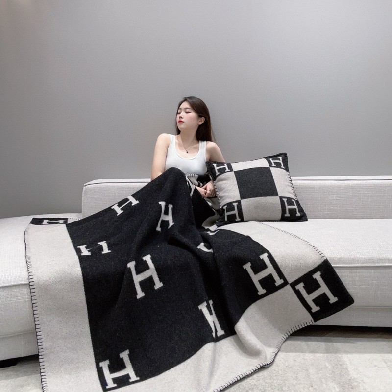 Hermes Blanket & Pillow