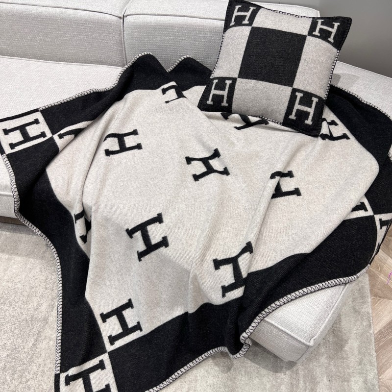 Hermes Blanket & Pillow