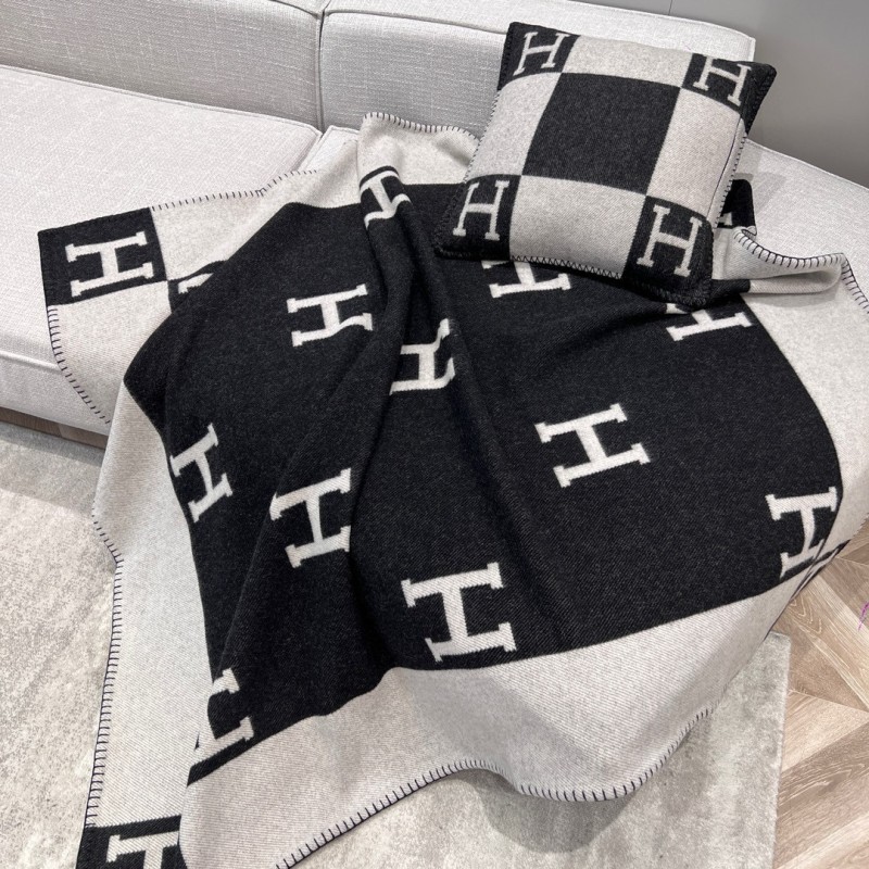 Hermes Blanket & Pillow