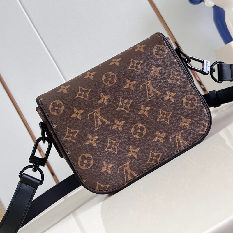 Lv Montsouris Messenger Bag