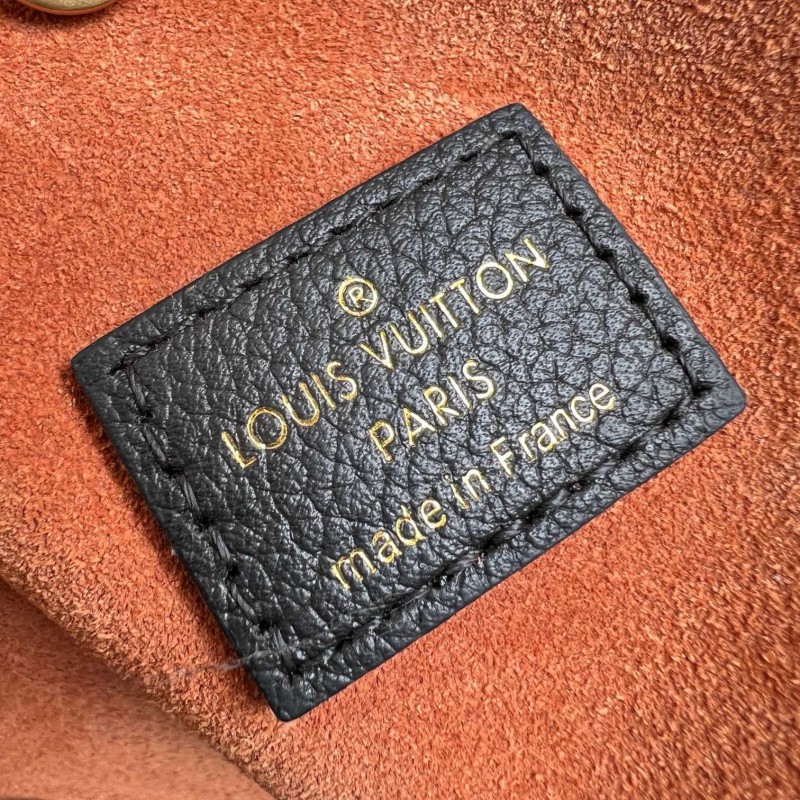 LV Low Key Hobo