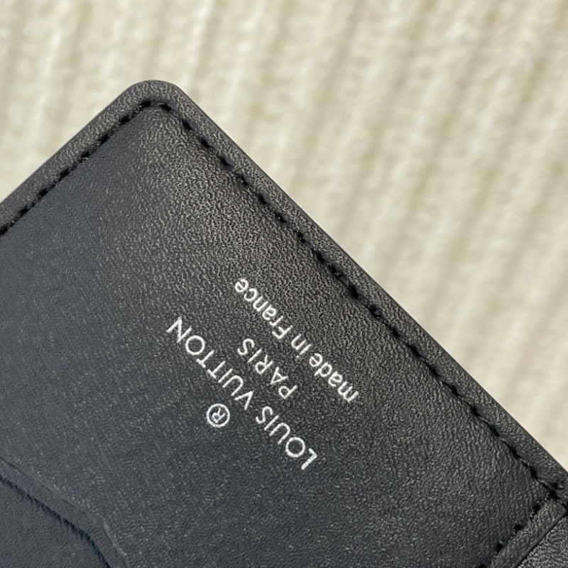 LV Cardholder