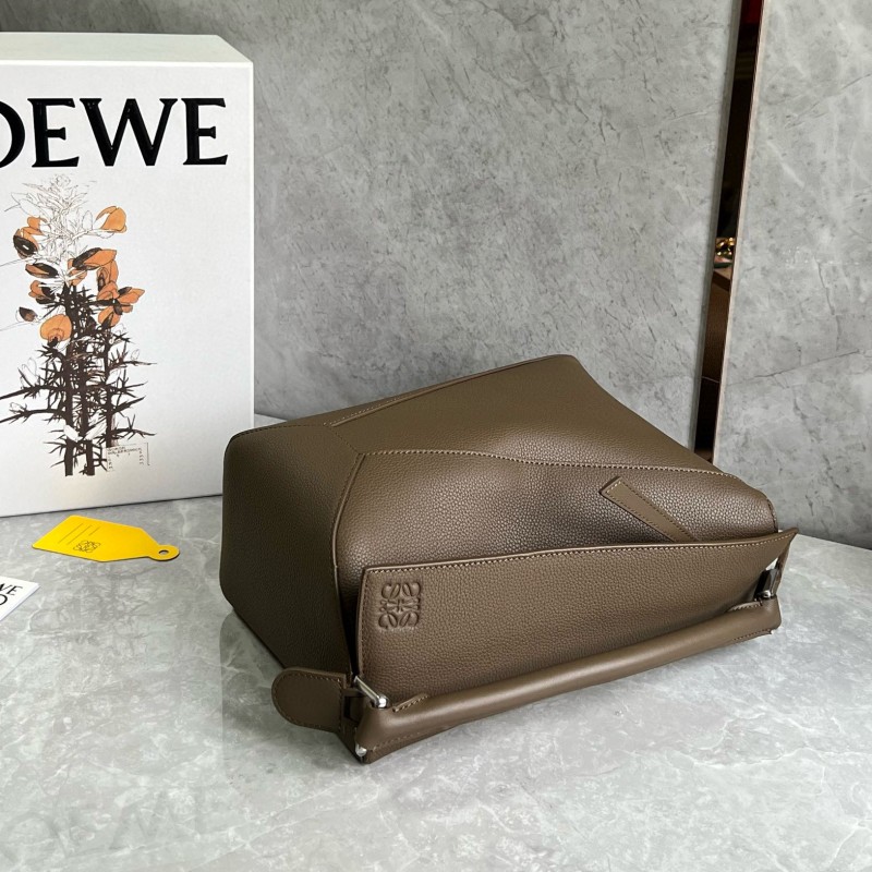 Loewe Puzzle