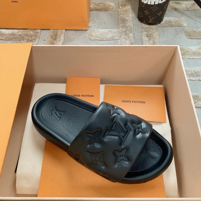 LV Unisex Waterfront Slippers