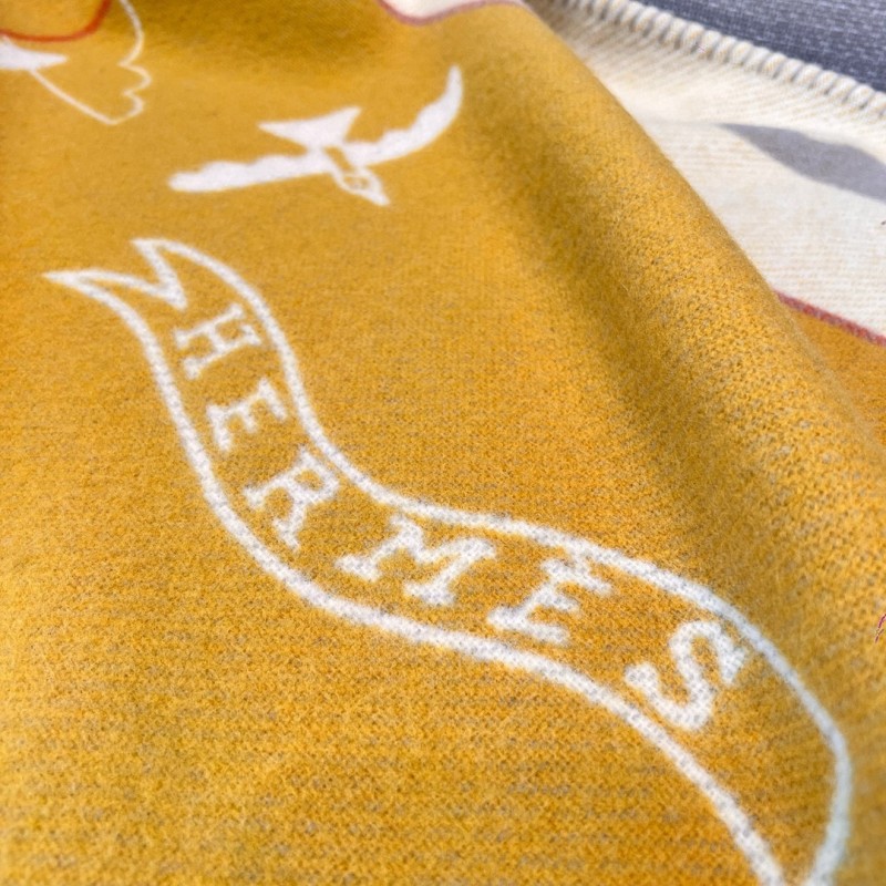 Hermes Blanket & Pillow