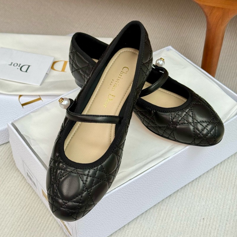 Dior Flat