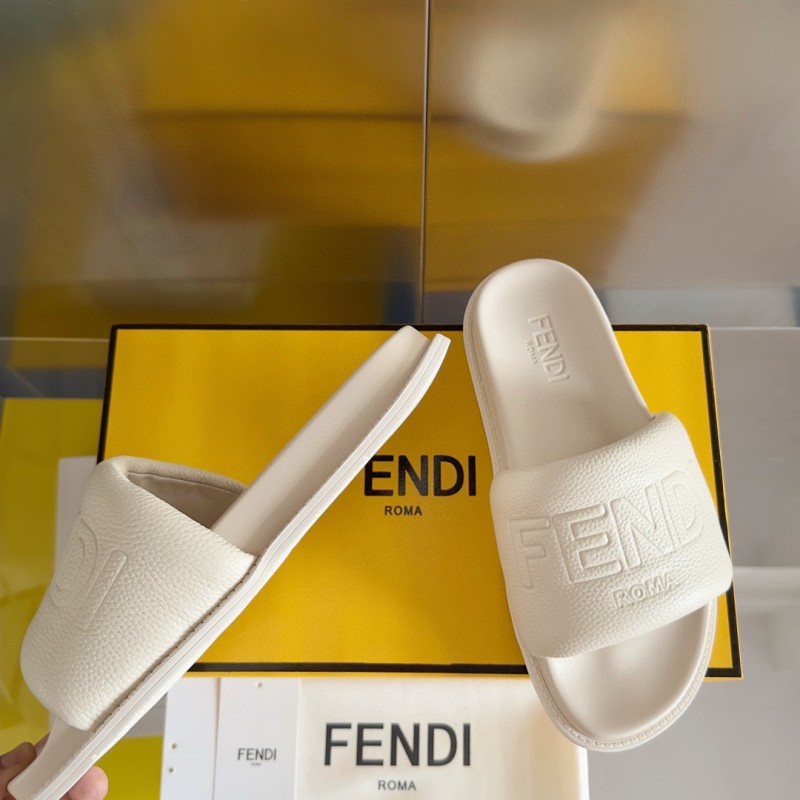 Fendi Roma Unisex Slippers