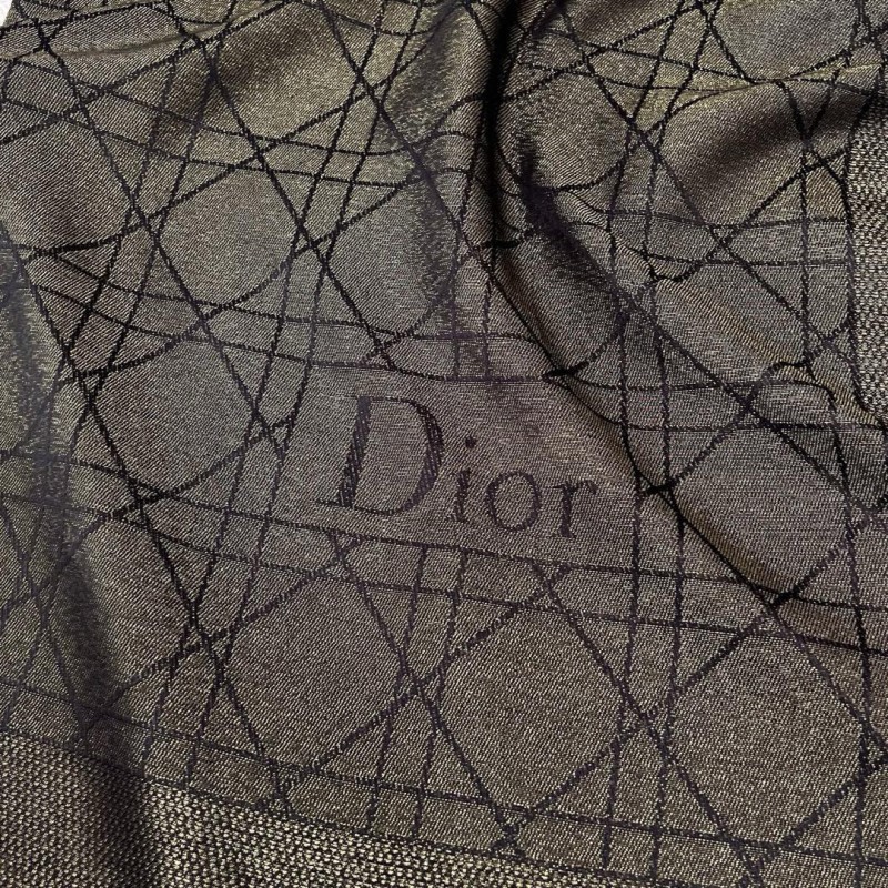 Dior Shawl