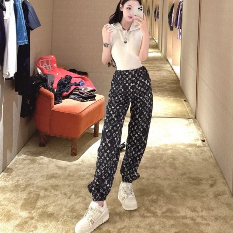 LV Trousers Pants