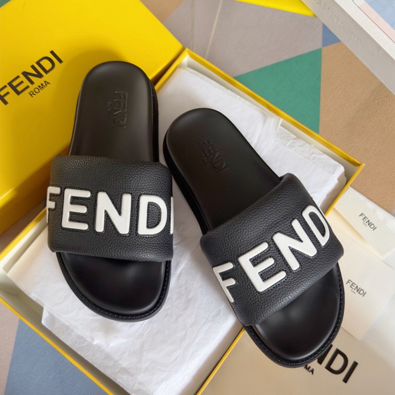 Fendi Unisex Slippers