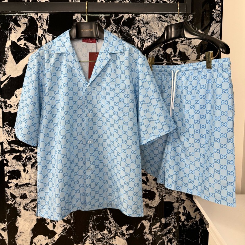 Gucci Unisex Shirt & Shorts