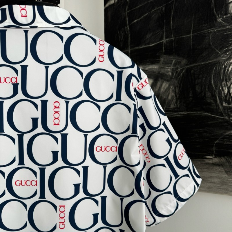 Gucci Unisex Shirt & Shorts