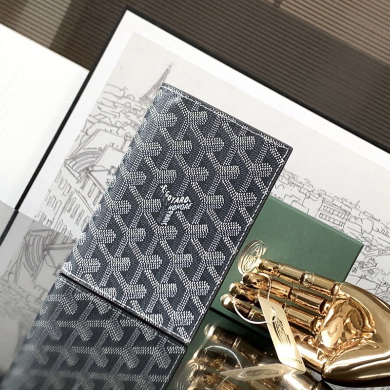 Goyard Passport Holder