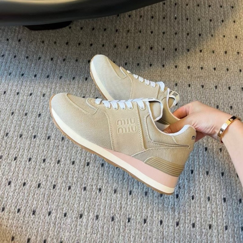 MiuMiu Sneaker