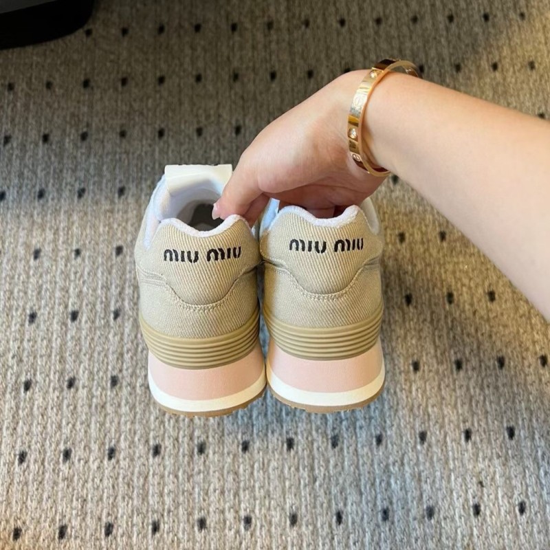 MiuMiu Sneaker