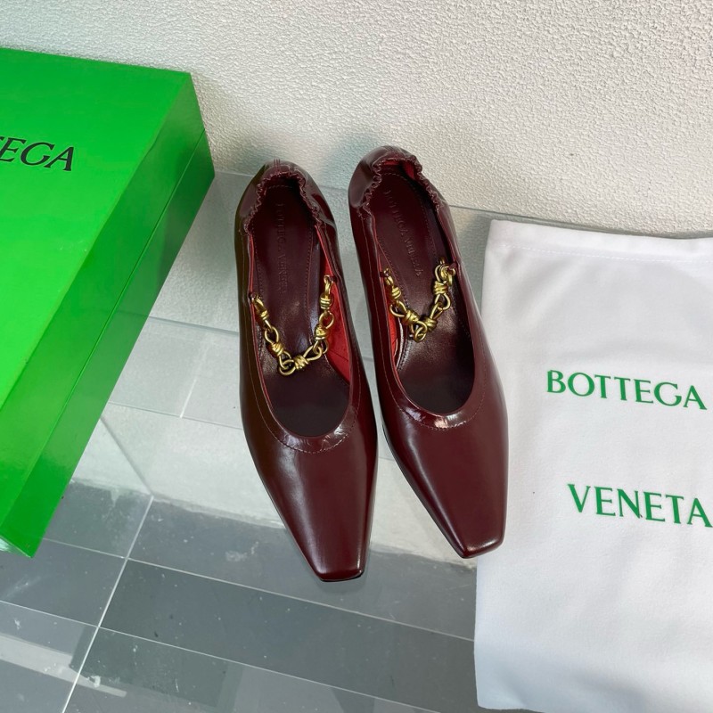 Bottega Veneta Sharp Chain Pump Shoes