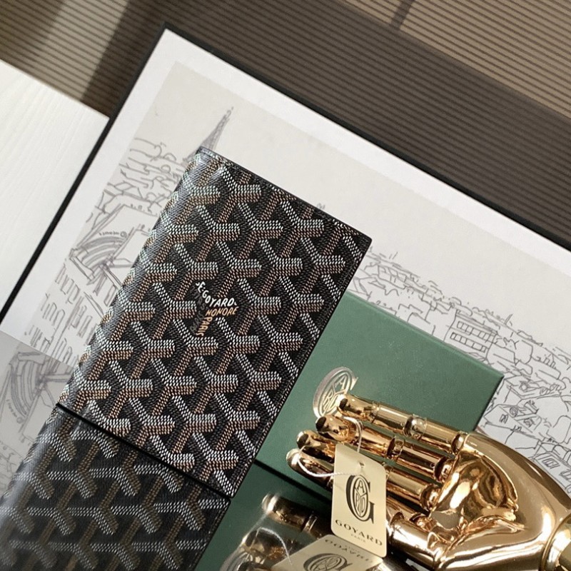 Goyard Passport Holder