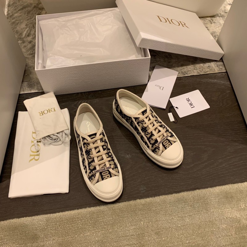 Dior Walk n Dior Sneaker 